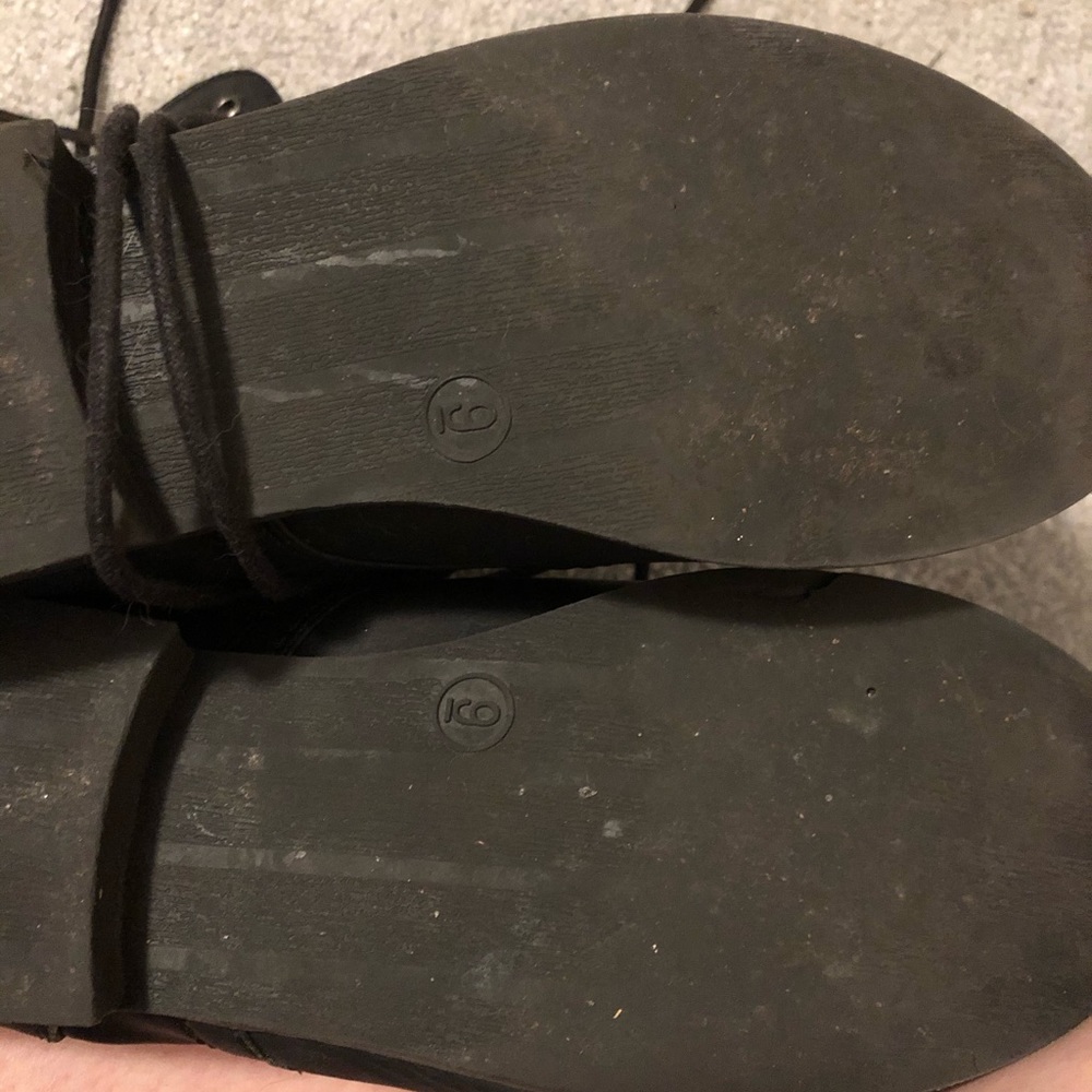 Boots - Picture 3 of 6